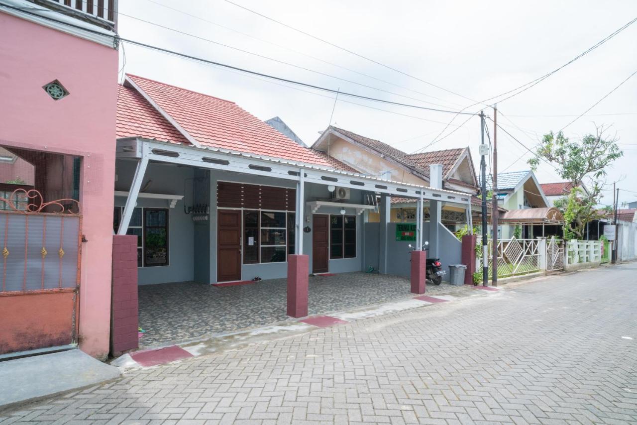 Koolkost Syariah Near Jalan Ahmad Yani Banjarmasin Hotel Sungai Lutus Exterior foto